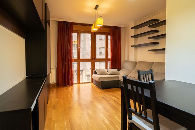 Foto 2 de Pis en venda a calle Canarias de 2 habitacions amb garatge i calefacció