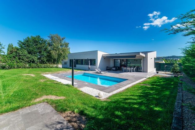 Foto 1 de Casa en venda a calle Del Praón de 4 habitacions amb piscina i garatge