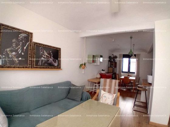 Foto 2 de Pis en lloguer a Canalejas - Gran Vía de 2 habitacions amb mobles i balcó