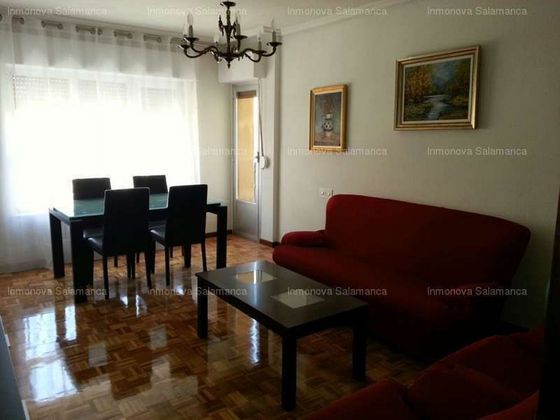 Foto 1 de Alquiler de piso en Carmelitas - San Marcos - Campillo de 3 habitaciones con muebles y calefacción