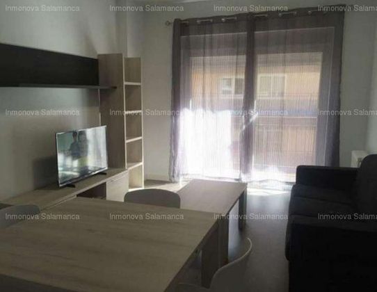 Foto 1 de Alquiler de piso en Canalejas - Gran Vía de 4 habitaciones con muebles y balcón