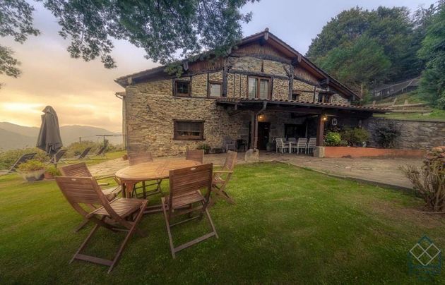 Foto 1 de Casa rural en venda a Errezil de 5 habitacions amb terrassa i jardí