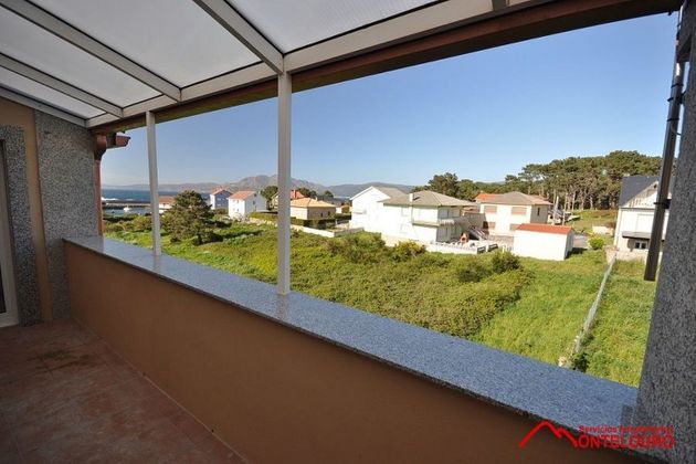 Foto 1 de Piso en venta en Carnota de 3 habitaciones con terraza