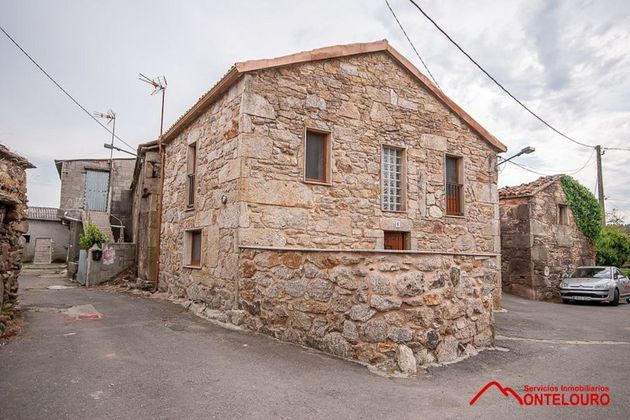 Foto 2 de Casa en venda a Mazaricos de 3 habitacions amb terrassa i calefacció