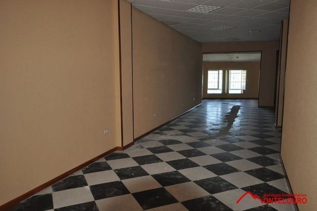 Foto 2 de Pis en venda a Muros de 2 habitacions i 260 m²