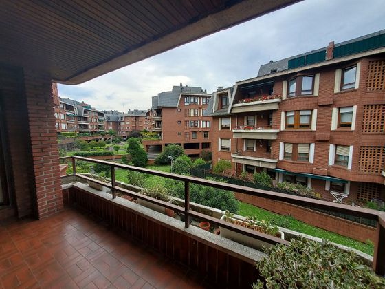 Foto 1 de Venta de piso en Las Arenas Centro de 4 habitaciones con terraza y garaje