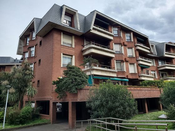 Foto 2 de Venta de piso en Las Arenas Centro de 4 habitaciones con terraza y garaje