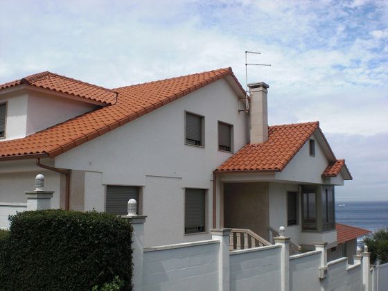 Foto 1 de Xalet en venda a Baiona de 6 habitacions amb terrassa i piscina