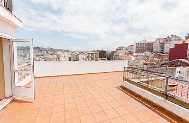 Foto 1 de Dúplex en venda a Praza España - Casablanca de 3 habitacions amb terrassa i calefacció