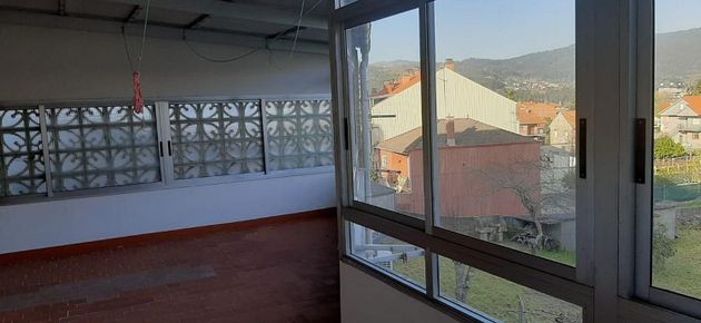 Foto 1 de Piso en venta en Soutomaior de 3 habitaciones con terraza y garaje