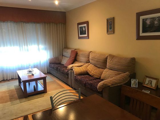 Foto 2 de Piso en alquiler en calle Emilia Pardo Bazán de 3 habitaciones con garaje y muebles