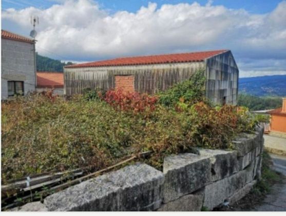 Foto 2 de Xalet en venda a Soutomaior de 4 habitacions amb terrassa i jardí