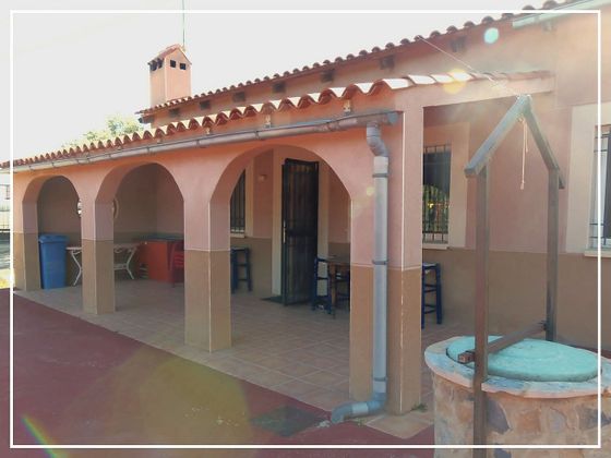 Foto 1 de Xalet en venda a Pueblo Español-Coveta Fumá de 3 habitacions amb terrassa i piscina