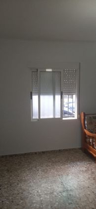 Foto 2 de Piso en venta en calle Publicista José Tari de 3 habitaciones con calefacción