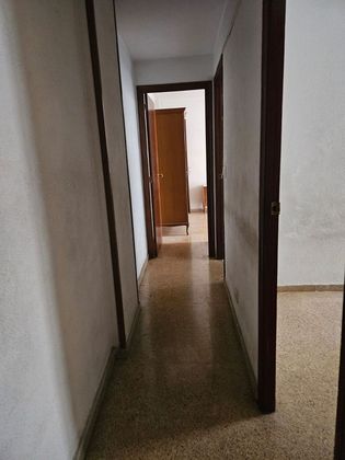 Foto 2 de Venta de piso en Carolinas Altas de 3 habitaciones con calefacción y ascensor