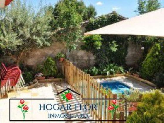 Foto 1 de Casa en venta en Negrilla de Palencia de 4 habitaciones con piscina y balcón