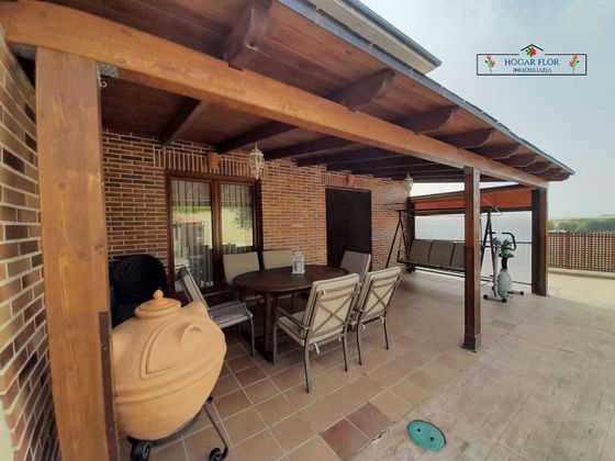 Foto 2 de Xalet en venda a Cabrerizos de 4 habitacions amb terrassa i jardí