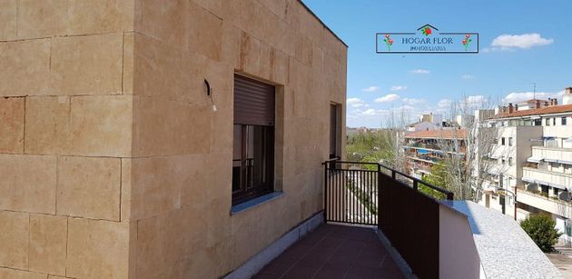 Foto 2 de Àtic en venda a Santa Marta de Tormes de 1 habitació amb terrassa i garatge