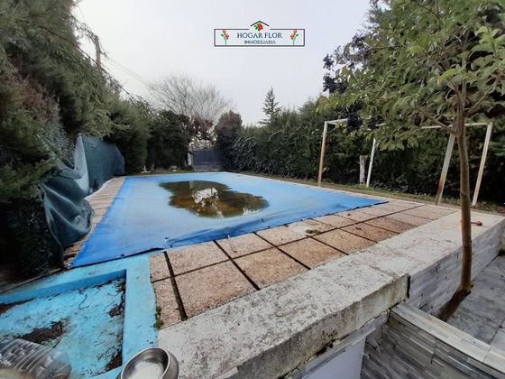 Foto 2 de Chalet en venta en Castellanos de Villiquera de 3 habitaciones con terraza y piscina