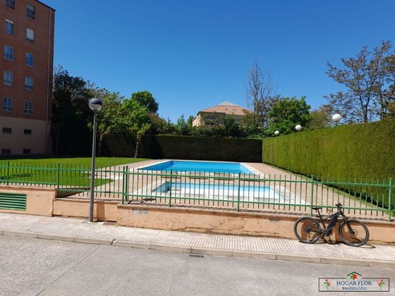 Foto 1 de Piso en venta en Tejares -Chamberí - Alcades de 4 habitaciones con terraza y piscina