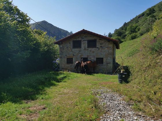 Foto 1 de Casa rural en venda a calle Montaña de 4 habitacions amb jardí i calefacció