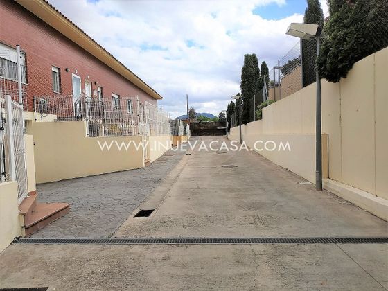 Foto 2 de Venta de casa en Villamediana de Iregua de 5 habitaciones con terraza y piscina