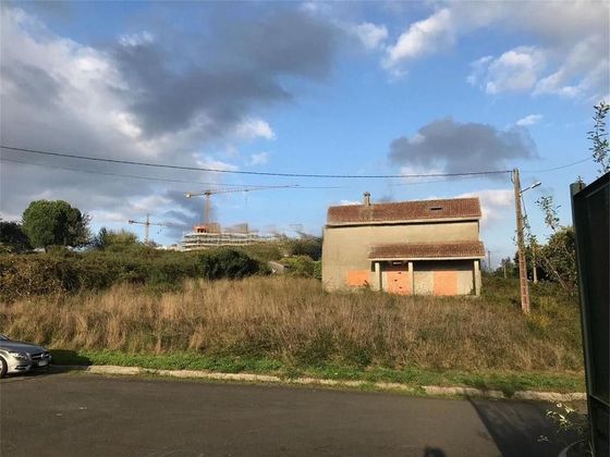 Foto 2 de Casa en venda a Castiñeiriño - Cruceiro de Sar de 5 habitacions amb terrassa i garatge