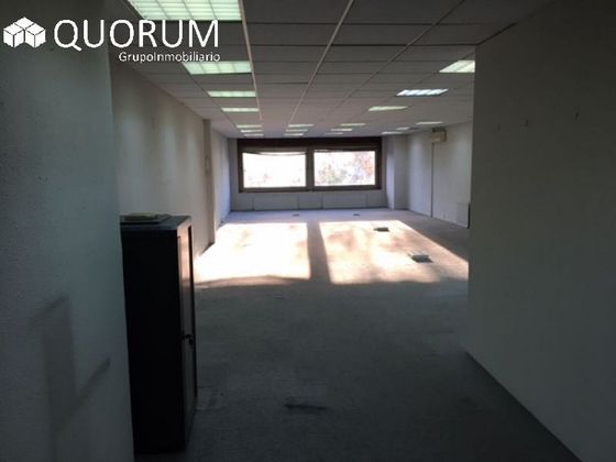 Foto 1 de Alquiler de oficina en Castaños de 120 m²