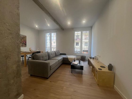 Foto 1 de Alquiler de piso en Ametzola de 2 habitaciones con muebles y calefacción