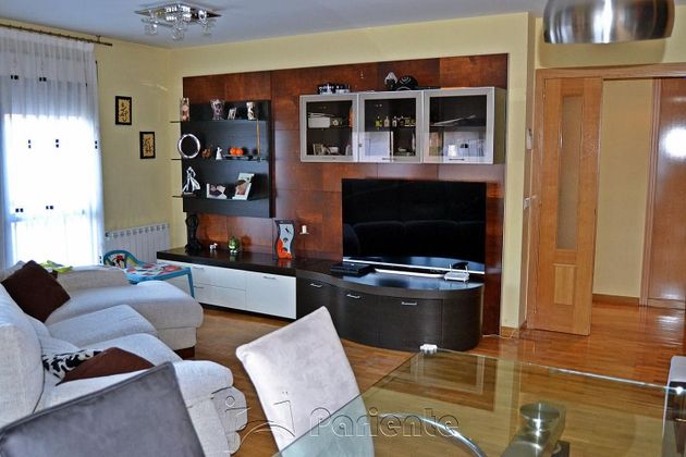Foto 2 de Piso en venta en Olmedo de 4 habitaciones con terraza y garaje