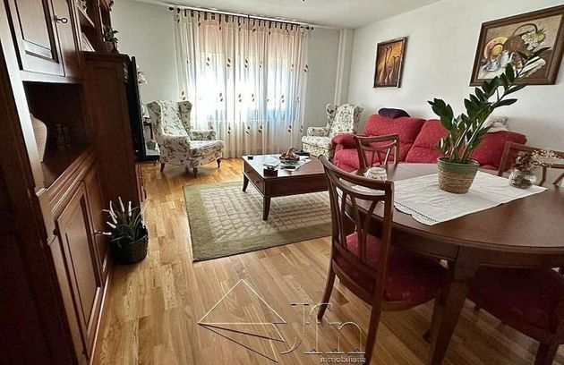 Foto 2 de Piso en venta en Olmedo de 3 habitaciones con terraza y garaje