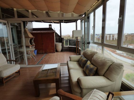 Foto 2 de Àtic en venda a El Pilar de 2 habitacions amb terrassa i garatge