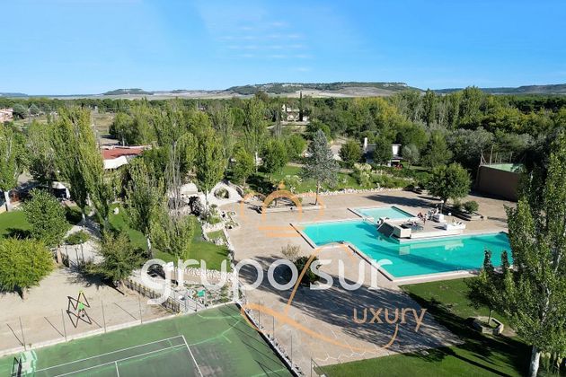 Foto 2 de Chalet en venta en calle Urbanización Las Fuentes de 4 habitaciones con terraza y piscina
