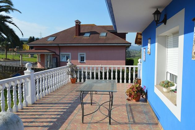 Foto 2 de Xalet en venda a calle Lugar Llanaces de 4 habitacions amb terrassa i garatge