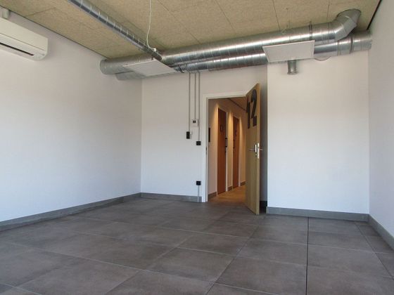 Foto 2 de Oficina en alquiler en calle Lugar de la Telva con terraza y aire acondicionado