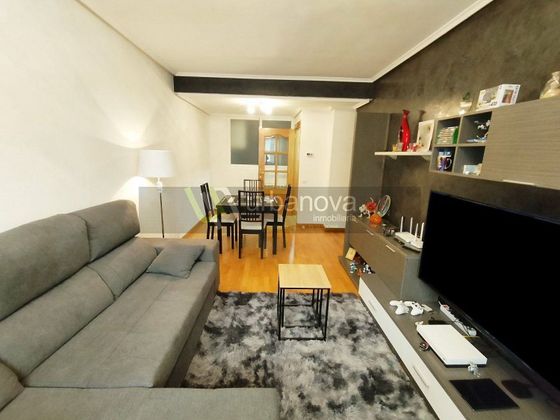 Foto 1 de Venta de piso en Villamediana de Iregua de 2 habitaciones con piscina y garaje