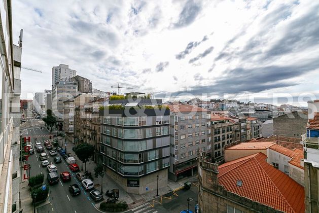 Foto 2 de Pis en venda a Praza España - Casablanca de 5 habitacions amb garatge i balcó