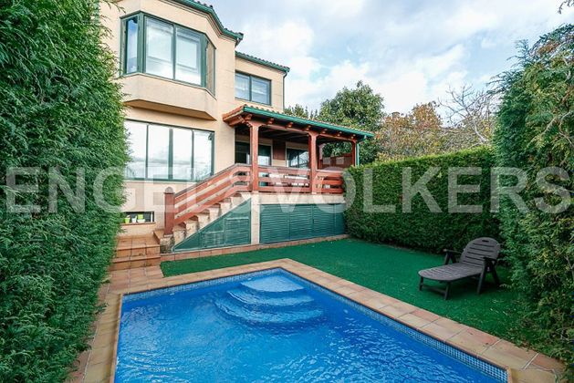 Foto 1 de Casa adossada en venda a Nigrán de 5 habitacions amb terrassa i piscina