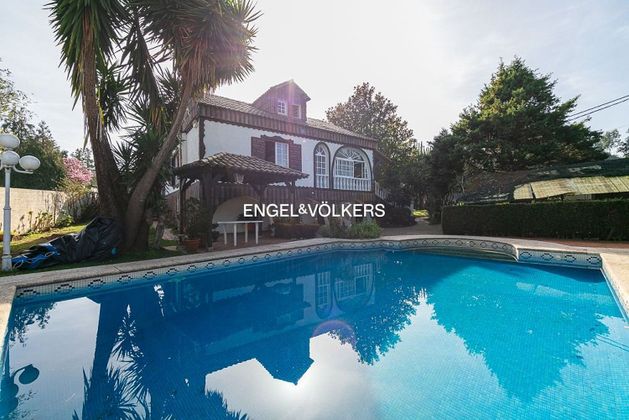 Foto 1 de Xalet en venda a Baiona de 5 habitacions amb piscina i jardí