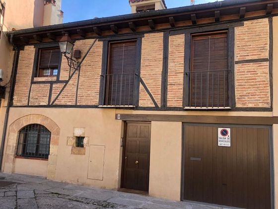 Foto 1 de Casa en venda a San Lorenzo - San Marcos de 5 habitacions amb garatge i jardí