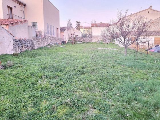Foto 2 de Venta de terreno en calle Segovia de 592 m²