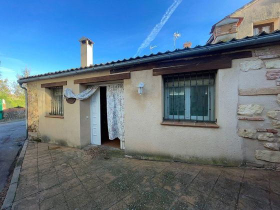 Foto 1 de Casa rural en venda a calle De Ahusin de 3 habitacions amb garatge i calefacció