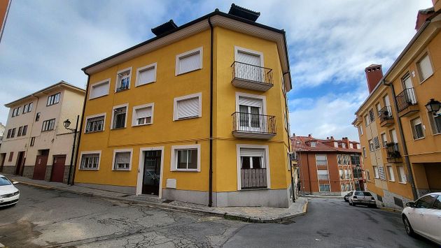 Foto 1 de Piso en venta en El Espinar pueblo de 3 habitaciones con terraza y garaje