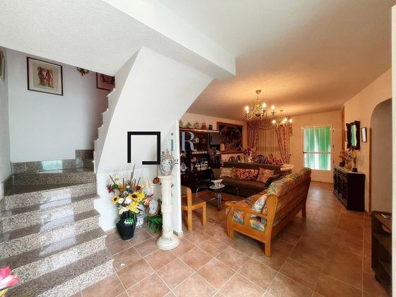 Foto 2 de Casa adossada en venda a Navalucillos (Los) de 8 habitacions amb terrassa i calefacció