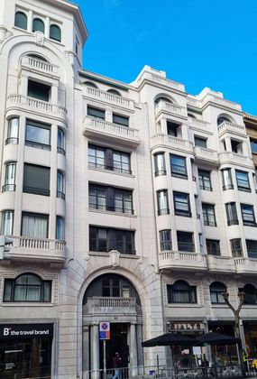 Foto 2 de Pis en venda a calle De Recalde de 4 habitacions amb balcó i calefacció