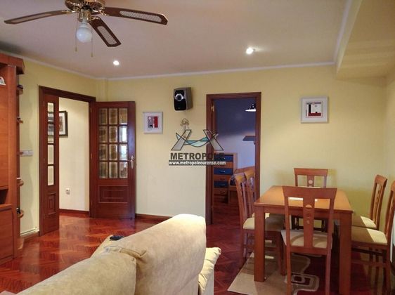 Foto 2 de Pis en venda a Barbadás de 3 habitacions amb terrassa i garatge