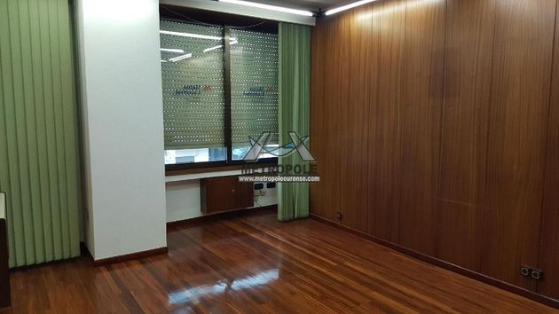 Foto 2 de Alquiler de oficina en Centro - Ourense con garaje y aire acondicionado