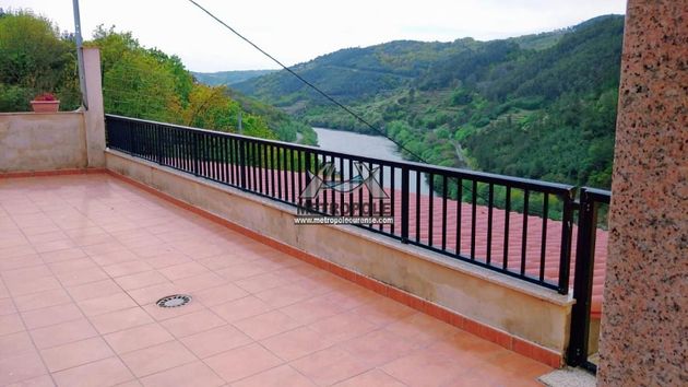 Foto 1 de Venta de chalet en Nogueira de Ramuín de 2 habitaciones con terraza y piscina