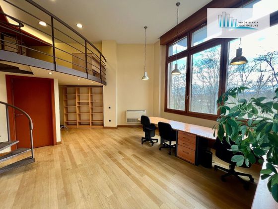 Foto 2 de Alquiler de oficina en Rochapea de 58 m²