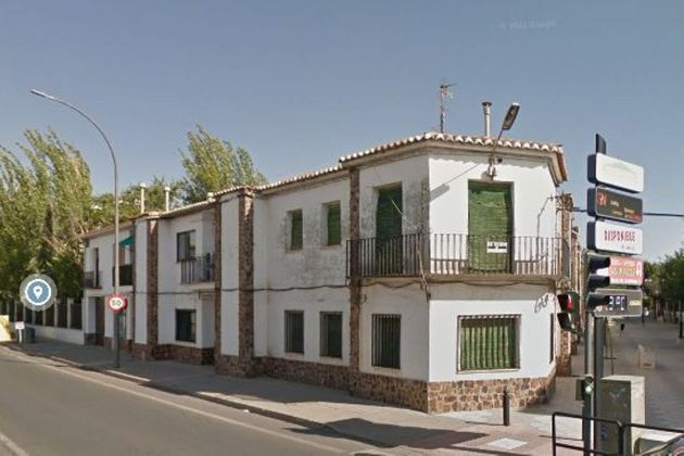 Foto 1 de Xalet en venda a paseo De la Plaza de Toros de 6 habitacions amb terrassa i balcó